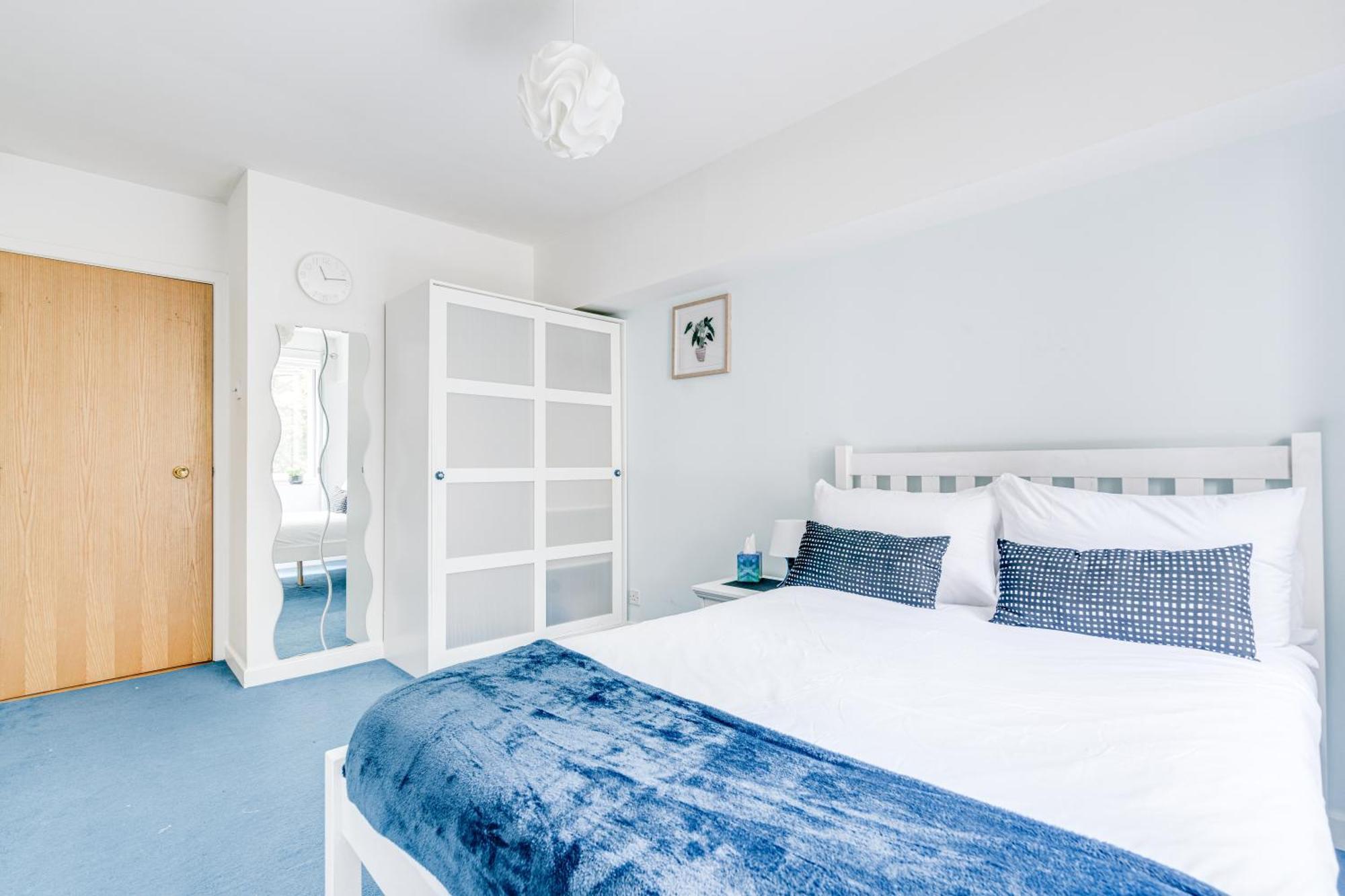 Apartment In Elephant & Castle With Parking Londen Buitenkant foto